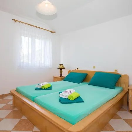 2 Bedroom Lovely In Barbat Apartment Barbat na Rabu
